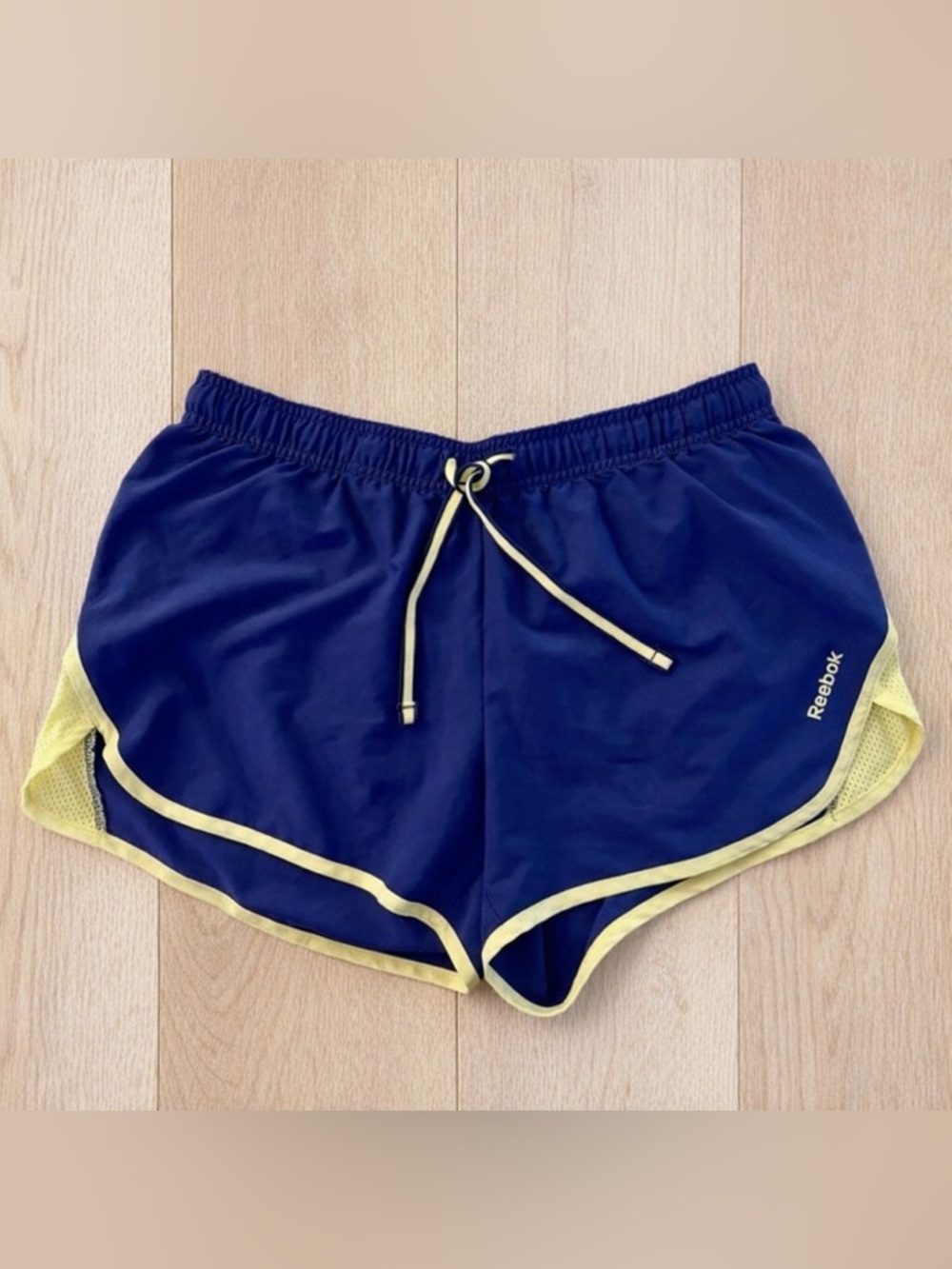 Reebok Retro-Style Athletic Running Split‑side Blue Yellow Shorts Size Medium